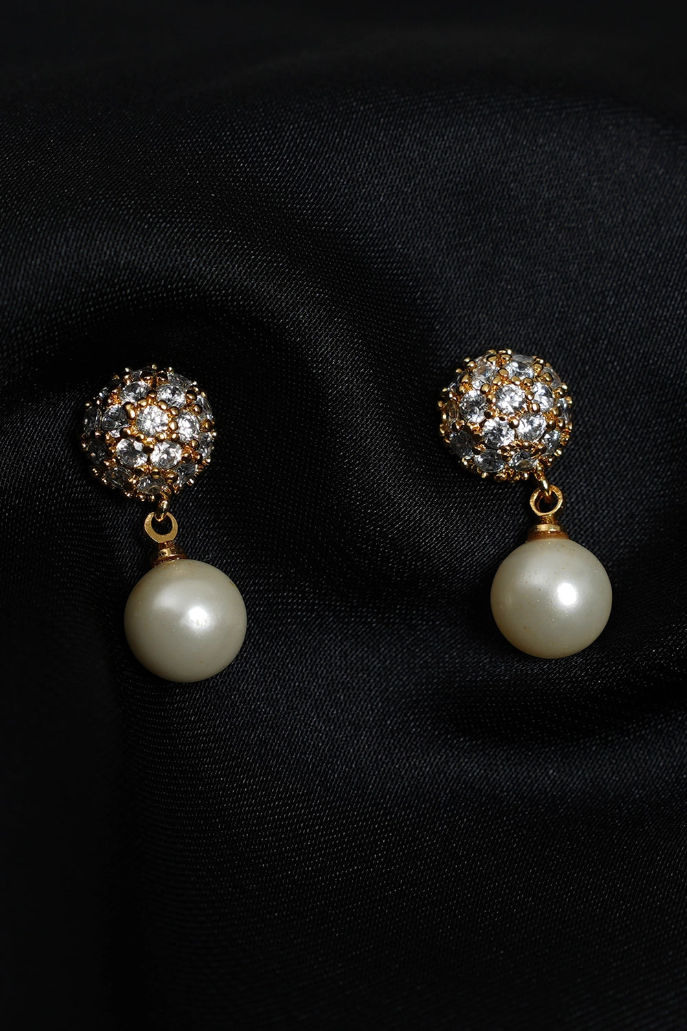 Pearl & Crystal Drop Earrings - Classic Elegance