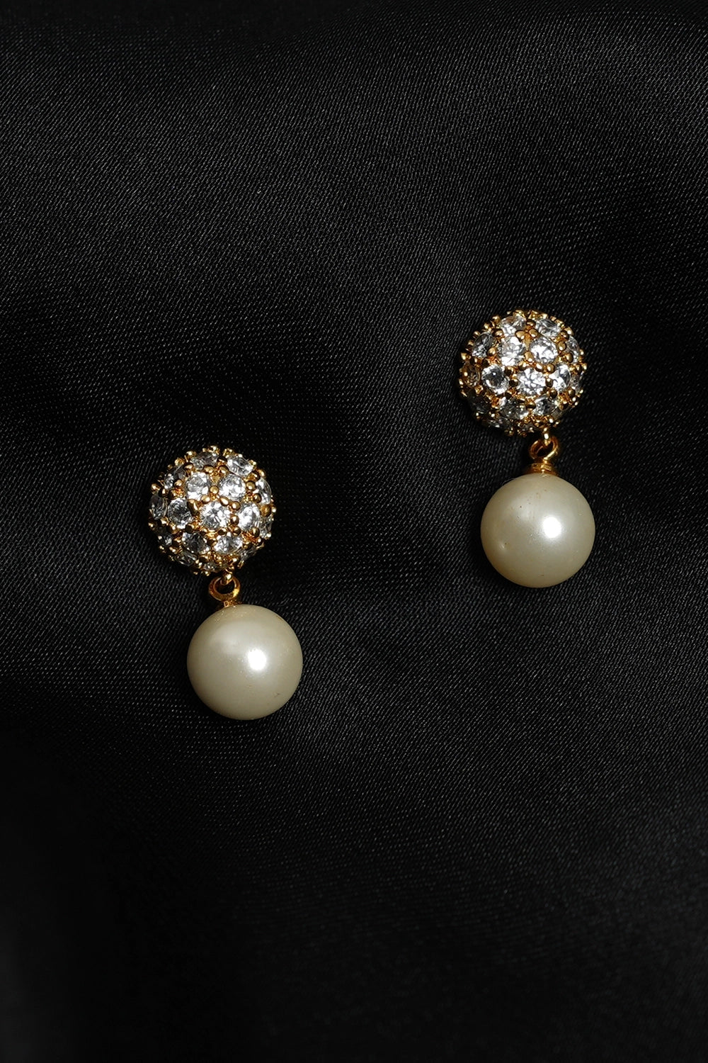 Pearl & Crystal Drop Earrings - Classic Elegance